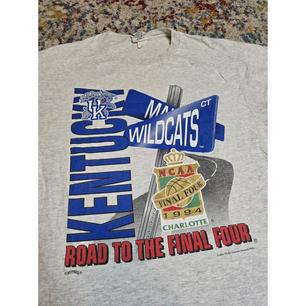 Vintage 90's Kentucky Wildcats Basketball 1994 Final Four Graphic T-Shirt Size L